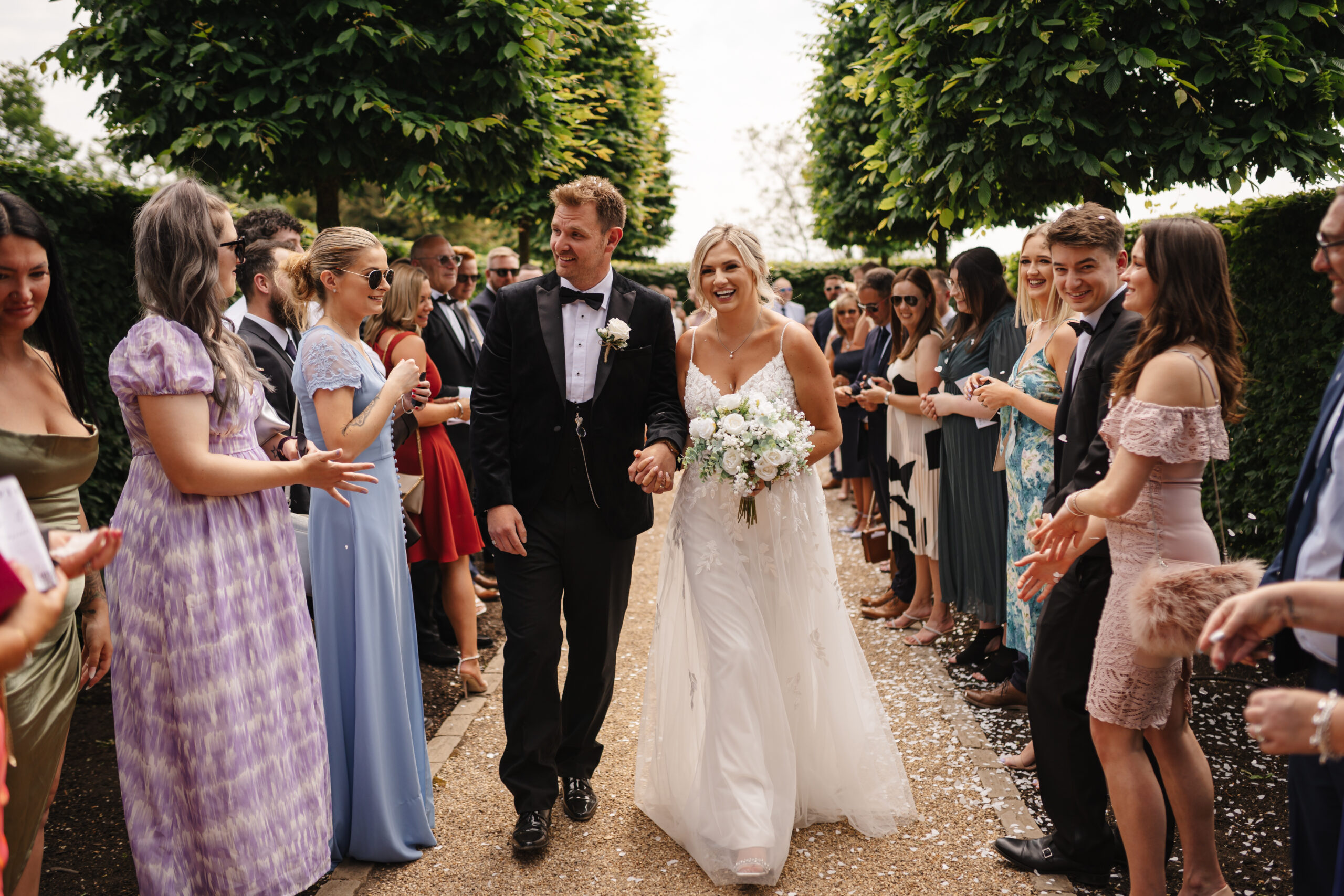 Confetti Photo at Hyde House Cotswolds wedding venue
