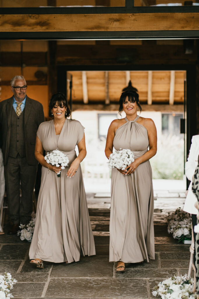 Barns & Yard Wedding Photos