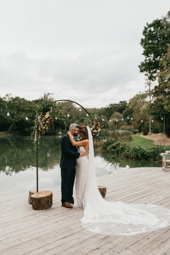 Barns & Yard Wedding Photos