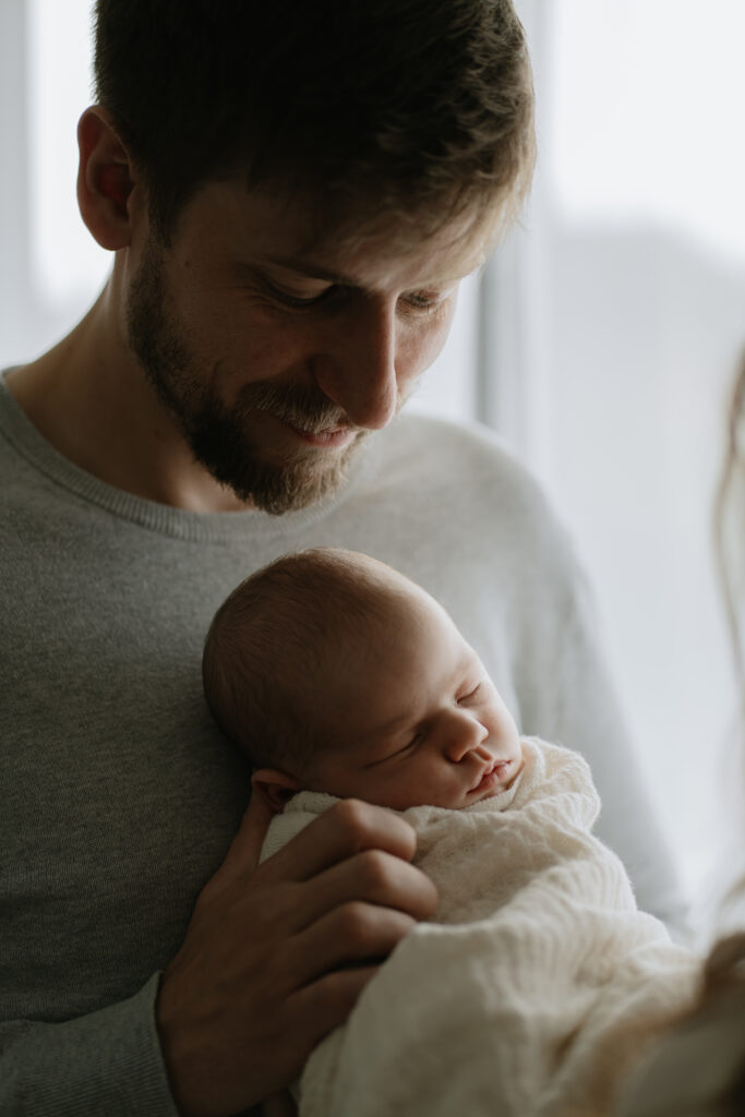 Worcester newborn photographer with family in studio