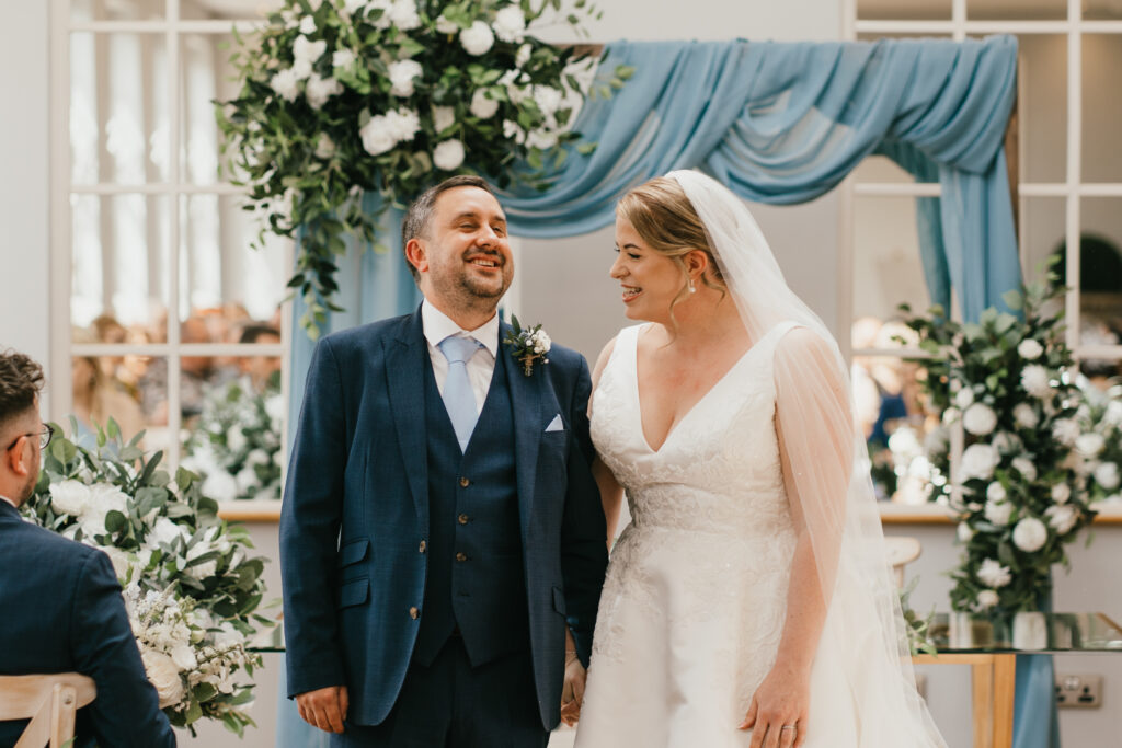 Ceremony at Bredenbury Court Barns