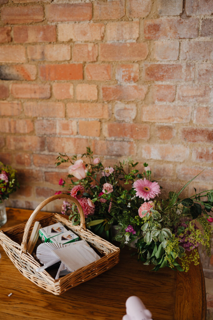  Barns & Yard wedding photos