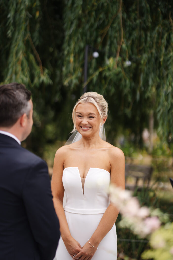  Barns & Yard wedding photos