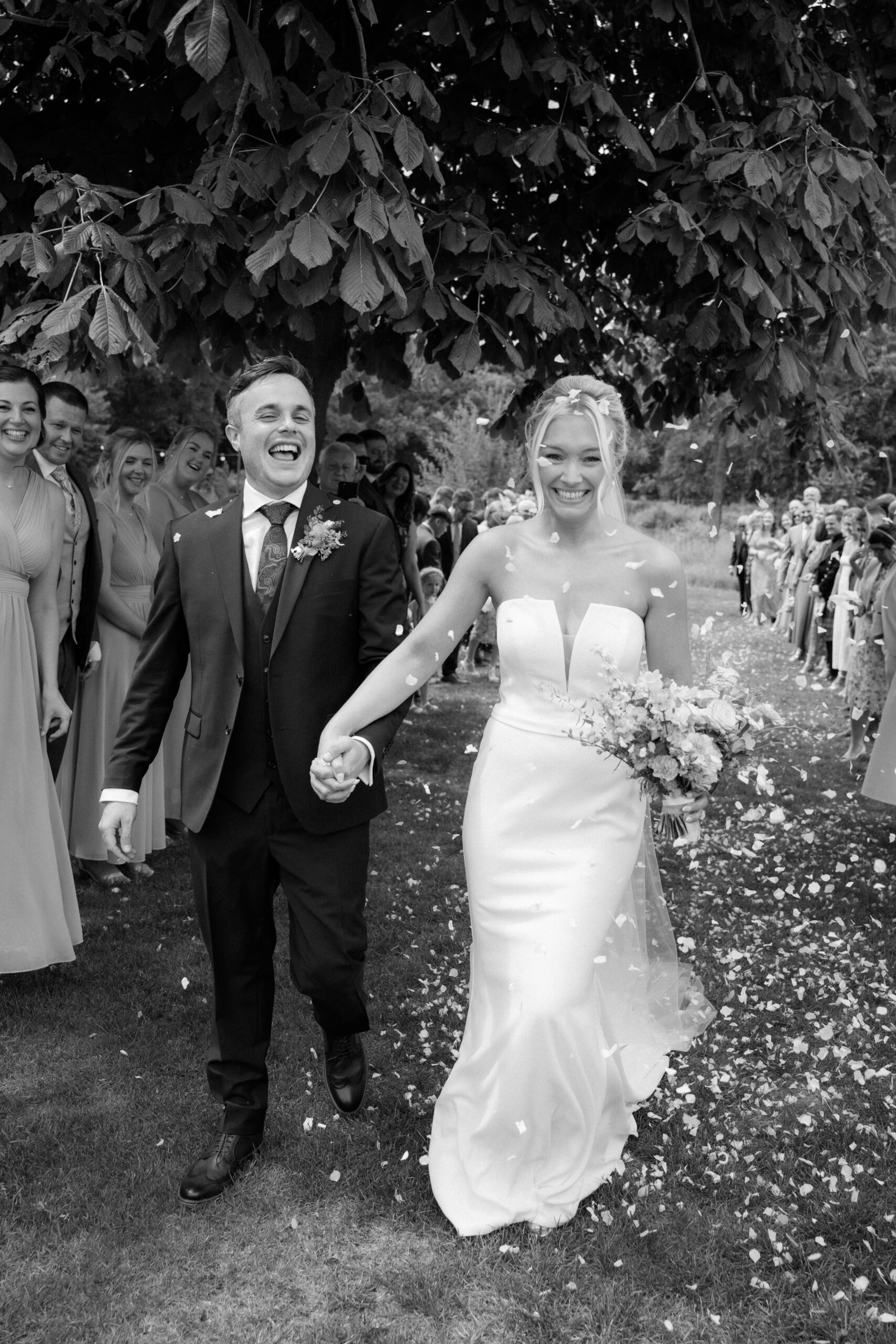 Barns & Yard Wedding Photos