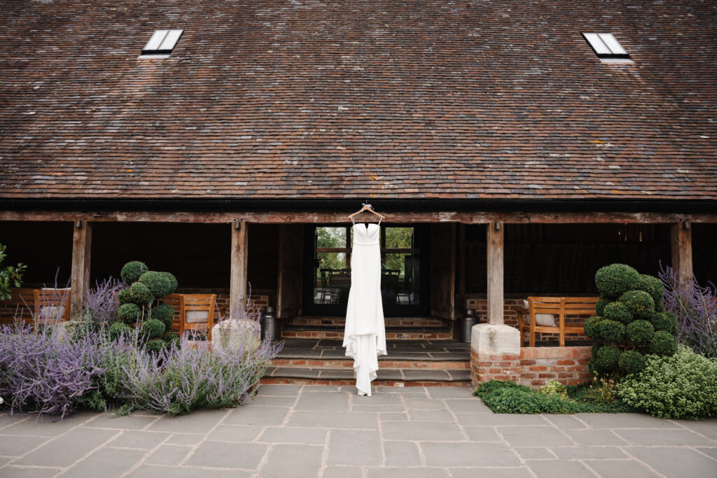  Barns & Yard wedding photos