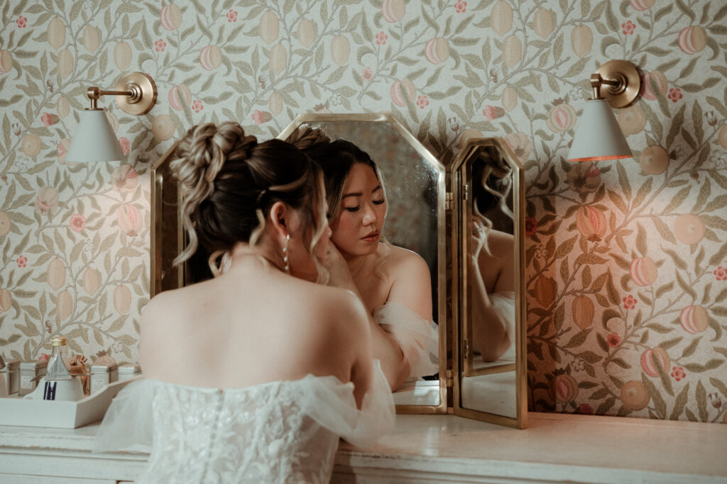 Elcott Park wedding photography with bridal prep in main suite