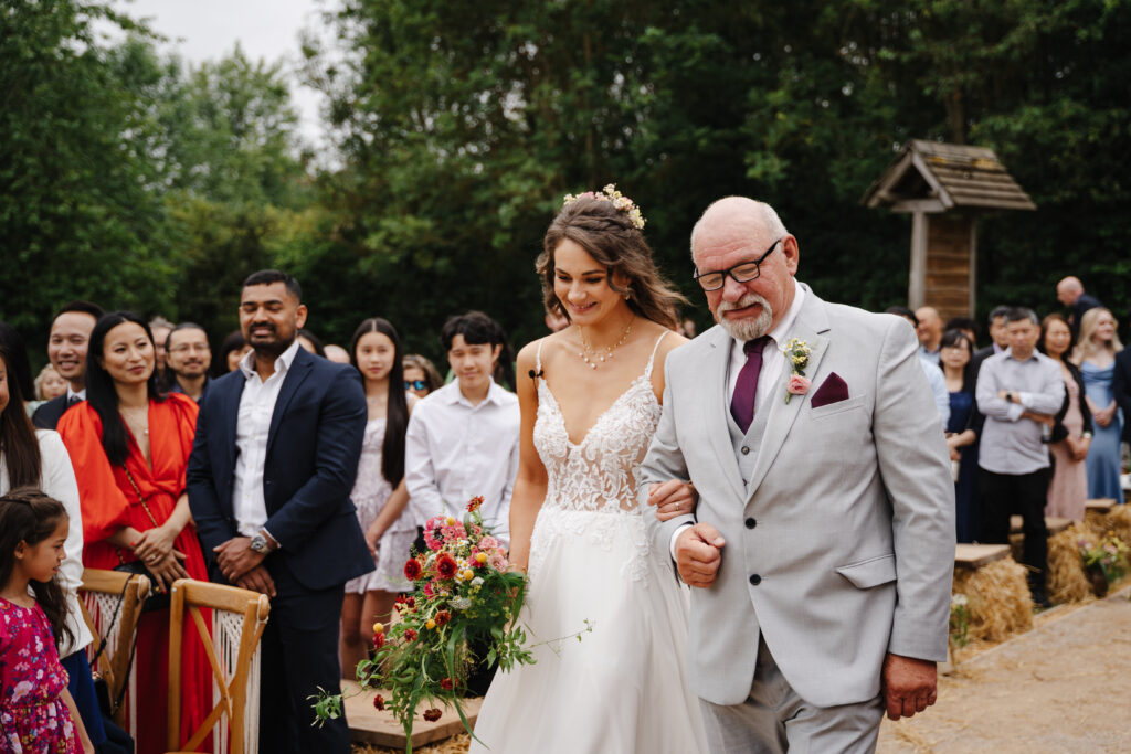 Elmbridge Farm wedding outdoor ceremony photos