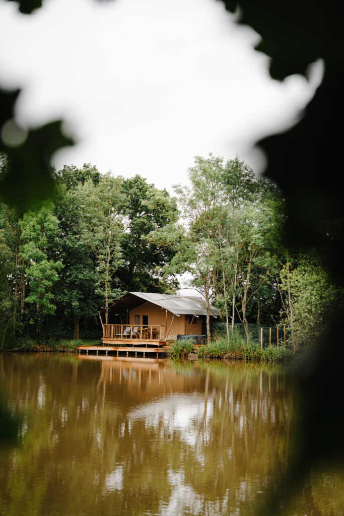Elmbridge Farm wedding outdoor ceremony photos