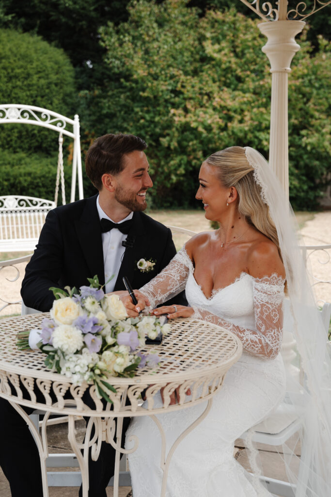 Outdoor Ceremony at Manor by the Lake