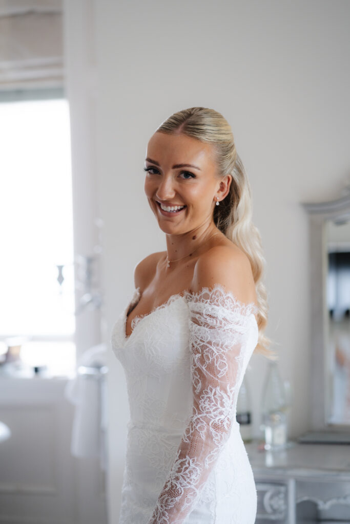 Wedding Prep at Manor by the Lake