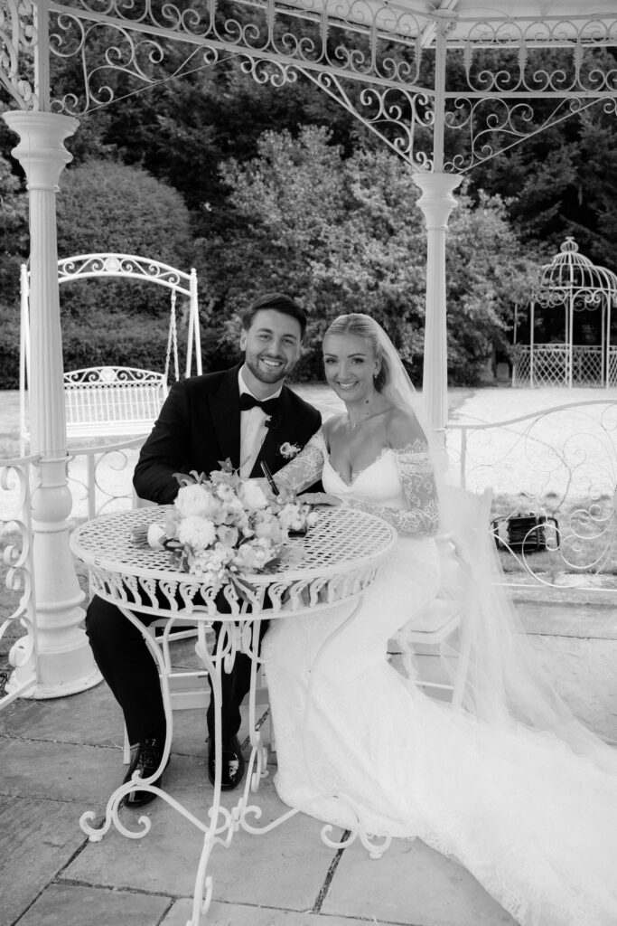 Manor by the Lake outdoor ceremony photos by Cotswolds wedding photographer