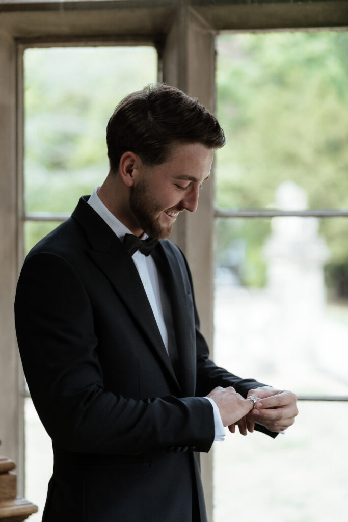 Manor by the Lake groom prep party by Cotswolds wedding photographer