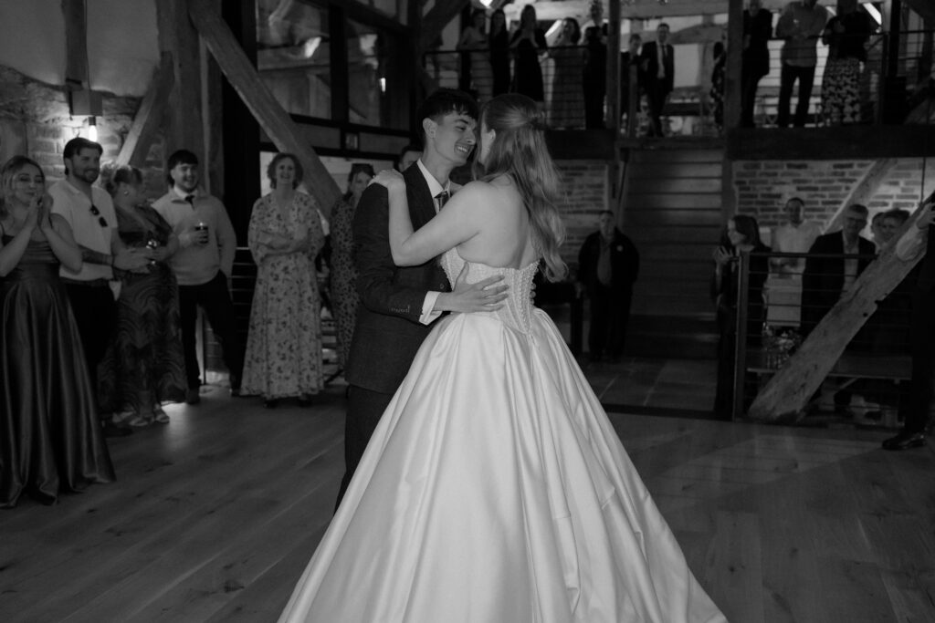 Barns and yard wedding dancefloor photos