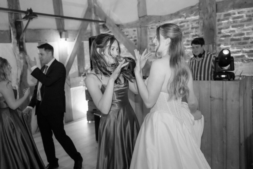Barns and yard wedding dancefloor photos