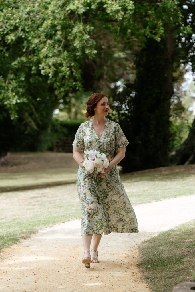 outdoor ceremony at Eastington park by Cotswolds wedding photographer