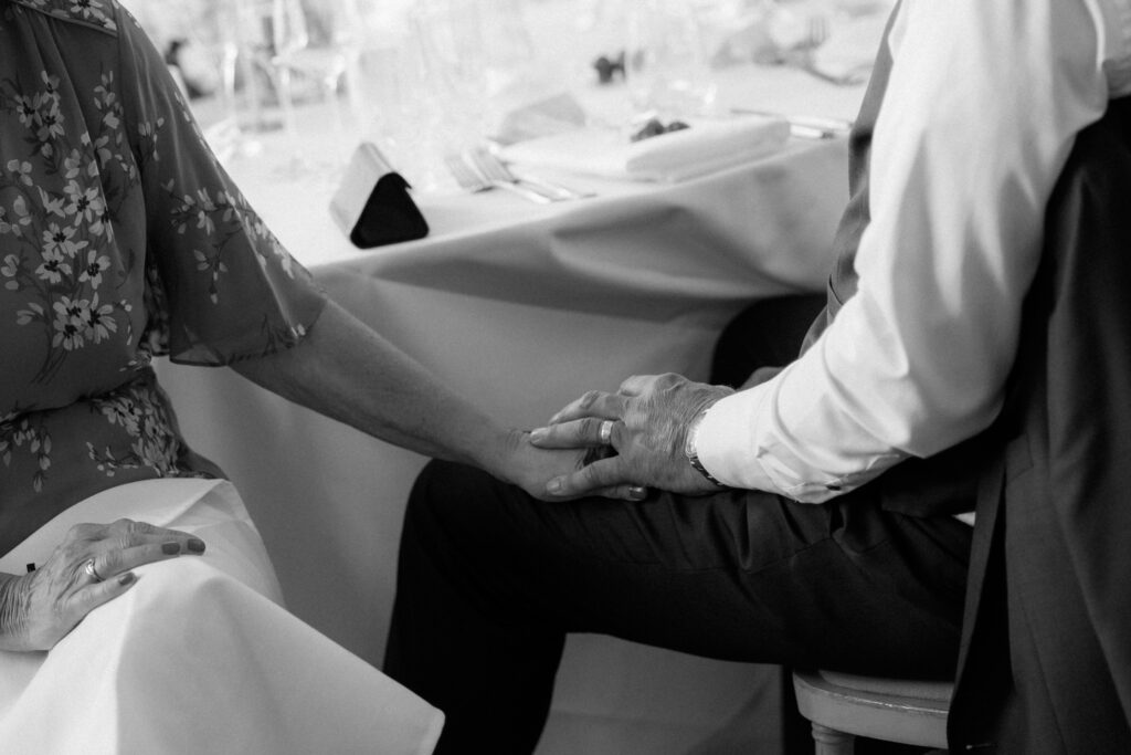 speeches at eastington park  by cotswolds wedding photographer