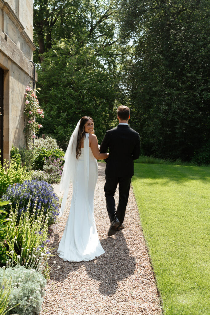 couple photos at kiftsgate court gardens by cotswolds wedding photographer