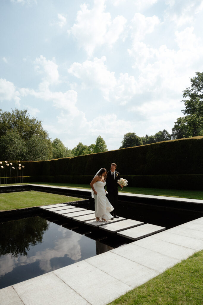 first look at the water garden at kiftsgate court gardens by cotswolds wedding photographer