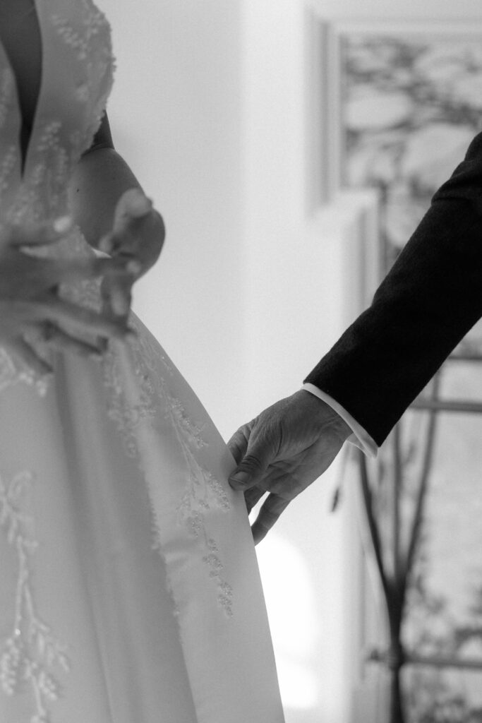 bridal prep at brinsop court for autumn wedding by hereford wedding photographer
