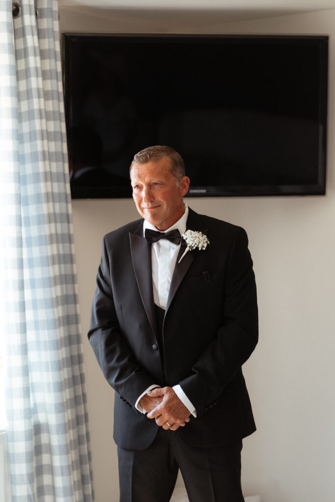bridal prep at Brinsop Court by Cotswolds wedding photographer