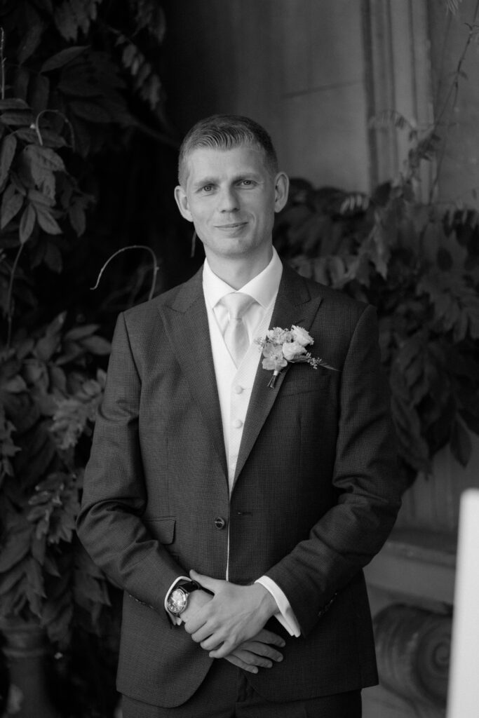 Davenport House wedding photos taken by Cotswolds wedding photographer at bridal prep in honeymoon suite.