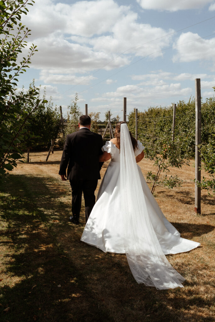 Cider Mill Barns wedding photos by Cotswolds wedding photographer 