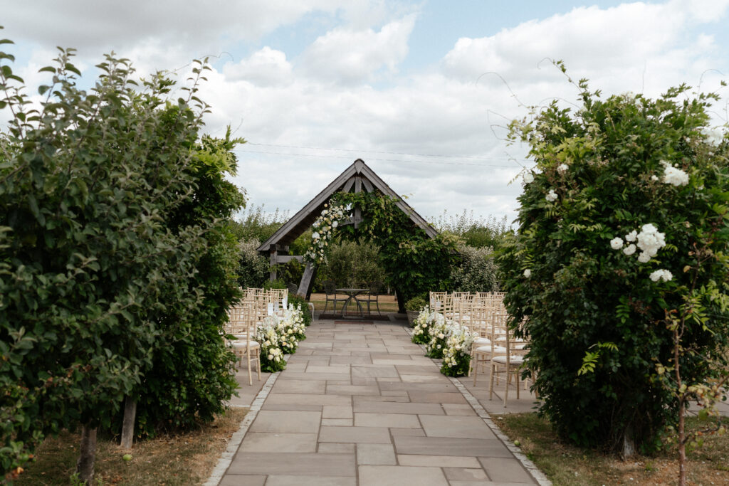 Cider Mill Barns wedding photos by Cotswolds wedding photographer 